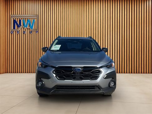 Used 2024 Subaru Crosstrek 2.0i Premium AWD/4WD image 2
