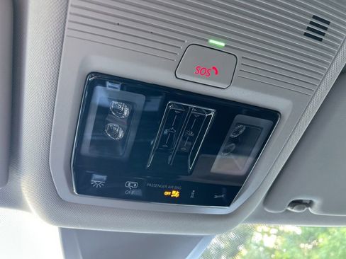 New 2026 Volkswagen Atlas SE image 35