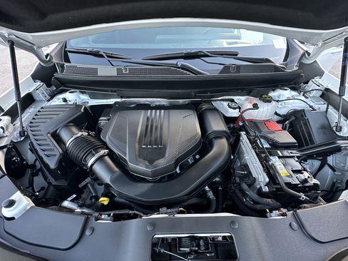 Certified 2025 Chevrolet Traverse LT image 39