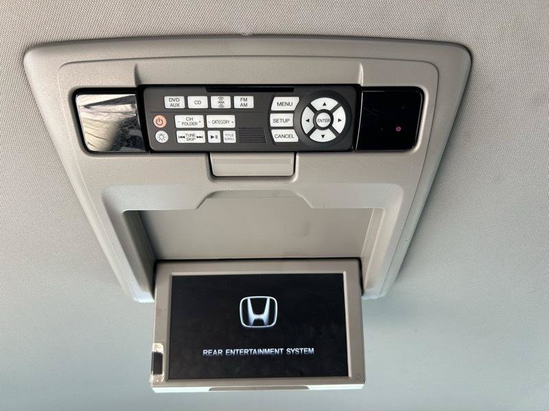 Used 2017 Honda Odyssey SE image 19