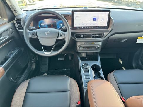 New 2025 Ford Bronco Sport Outer Banks image 5