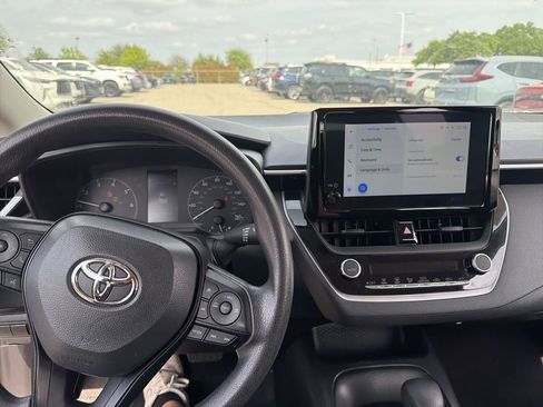 Used 2023 Toyota Corolla LE image 11