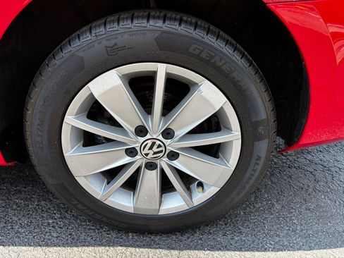 Used 2015 Volkswagen Jetta SE FWD image 12