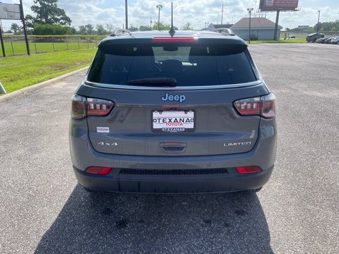 Used 2024 Jeep Compass Limited AWD/4WD image 7