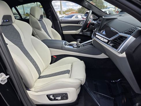 Certified 2025 BMW X6 M Competition w/ Executive Package image 17