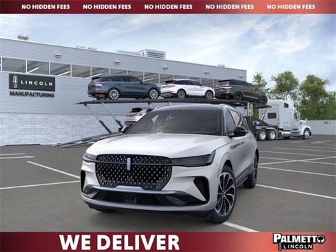 New 2026 Lincoln Nautilus Reserve image 2