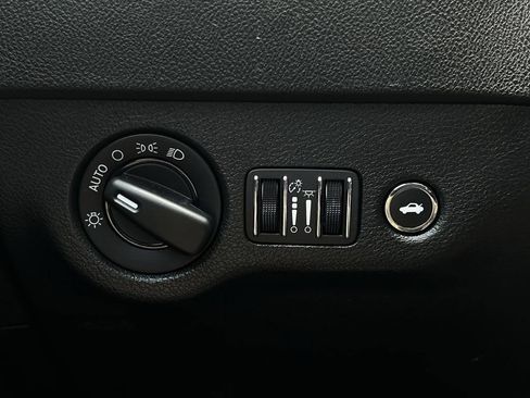 Used 2023 Dodge Charger SXT RWD image 24