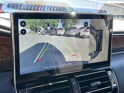 Used 2023 Lincoln Navigator Black Label image 14