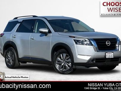 Used 2025 Nissan Pathfinder SV