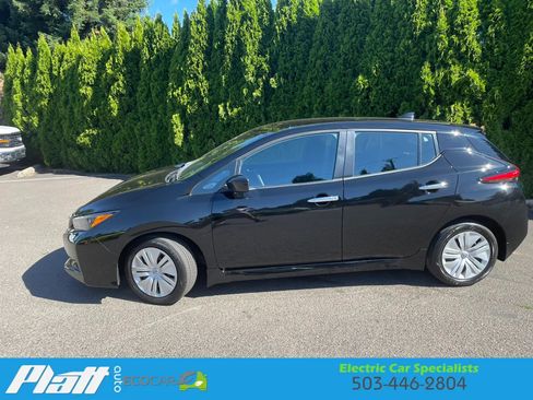 Used 2025 Nissan Leaf S FWD image 4
