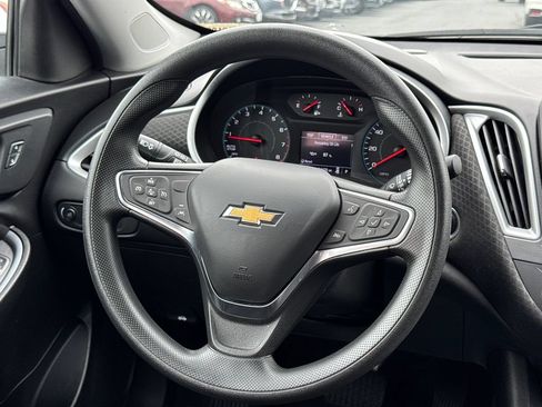 Used 2024 Chevrolet Malibu LT FWD image 24