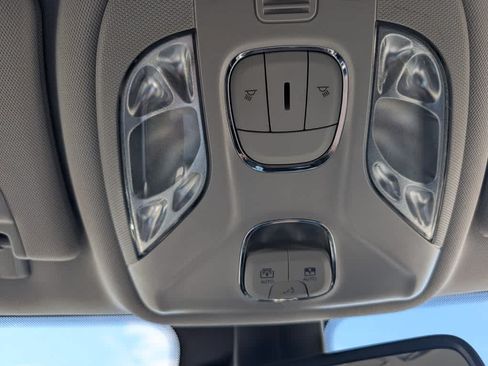 Used 2022 Jeep Compass Latitude w/ Sun and Sound Group AWD/4WD image 20