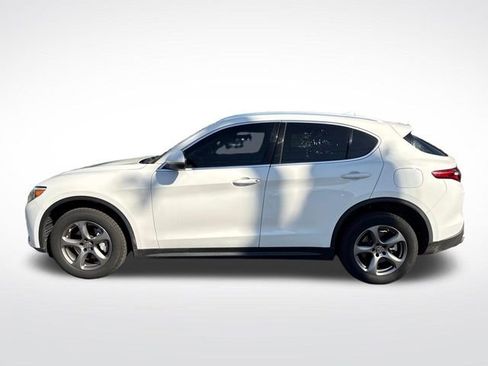 Used 2021 Alfa Romeo Stelvio Sprint AWD/4WD image 2
