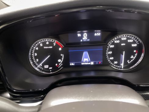 Used 2022 Cadillac XT6 Premium Luxury AWD/4WD image 33