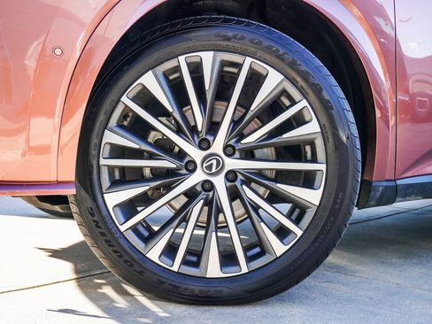 Used 2023 Lexus RX 350 Premium Plus image 2