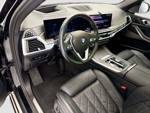 Used 2024 BMW X5 xDrive40i w/ Premium Package AWD/4WD image 9