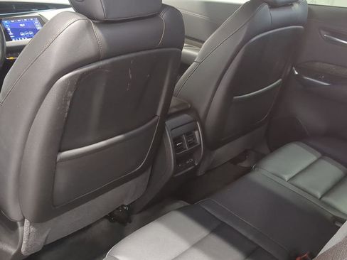 Used 2023 Cadillac XT4 Sport w/ LPO, Onyx Lite Package image 18