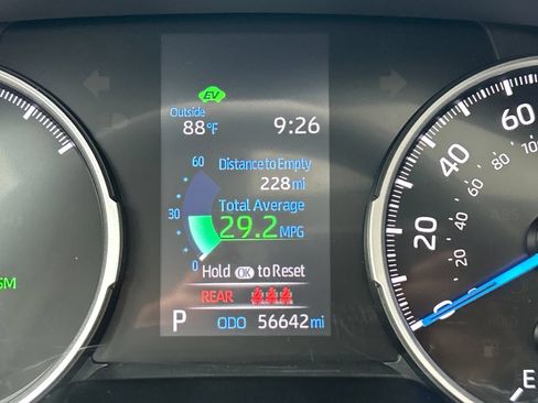 Certified 2021 Toyota RAV4 XLE Premium AWD/4WD image 22