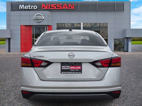 New 2026 Nissan Altima 2.5 SV FWD image 5