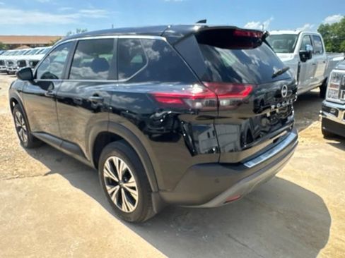 Used 2023 Nissan Rogue SV AWD/4WD image 4