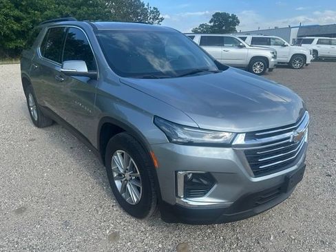Used 2023 Chevrolet Traverse LT AWD/4WD image 8
