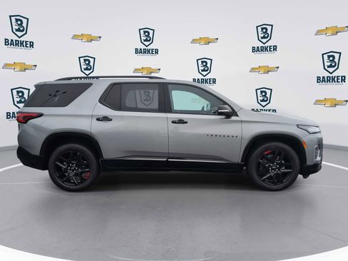 Used 2023 Chevrolet Traverse Premier w/ Redline Edition AWD/4WD image 9
