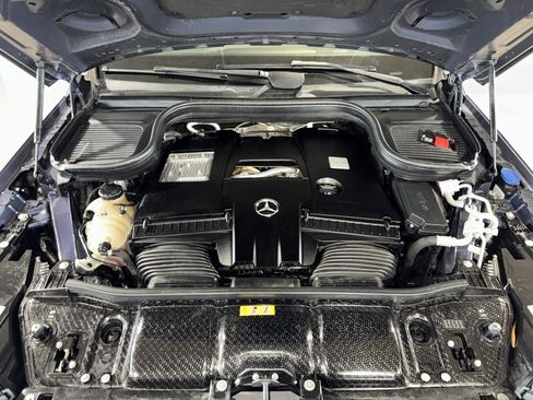 Used 2024 Mercedes-Benz GLS 580 4MATIC image 38