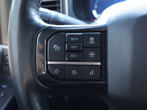 Used 2025 Ford F450 Platinum image 17