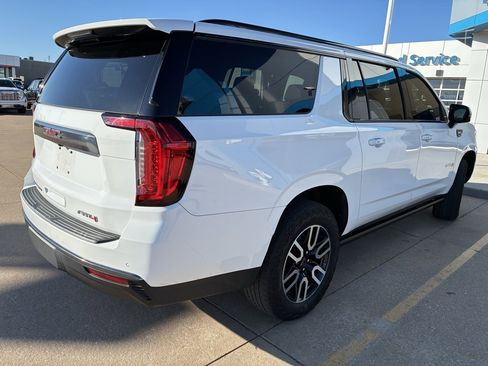 Used 2024 GMC Yukon XL AT4 w/ AT4 Premium Plus Package image 5