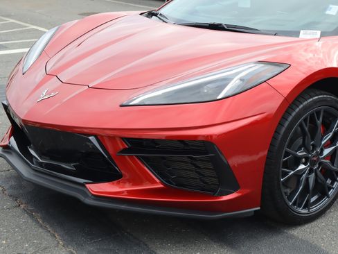 Used 2024 Chevrolet Corvette Stingray Premium Conv w/ Chrome Exterior Badge Package image 6