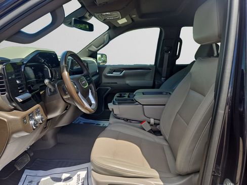 Used 2023 GMC Sierra 1500 SLT AWD/4WD image 10