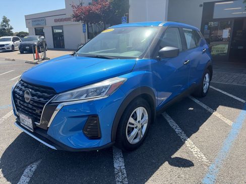 Used 2023 Nissan Kicks S FWD image 28