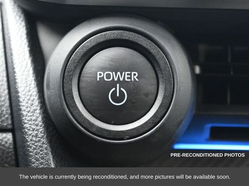 Used 2025 Toyota Prius XLE image 23