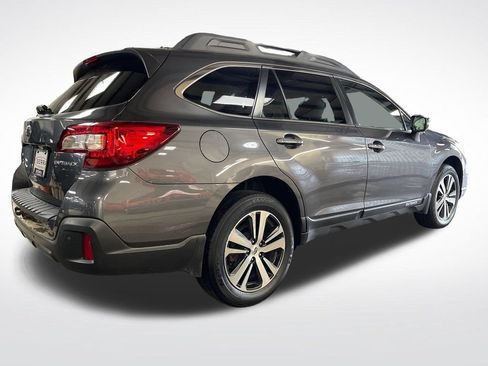Used 2019 Subaru Outback 2.5i Limited AWD/4WD image 5