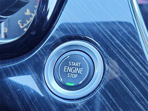 Used 2023 Cadillac XT6 Premium Luxury image 20