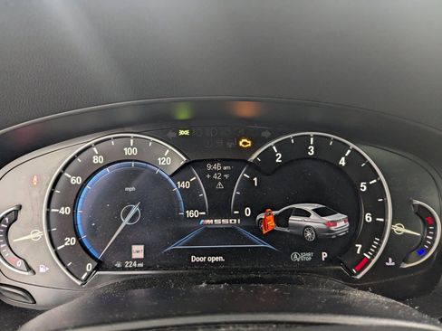 Used 2018 BMW M550i xDrive image 15