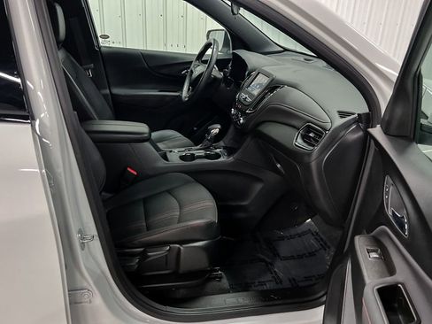 Certified 2022 Chevrolet Equinox RS image 6