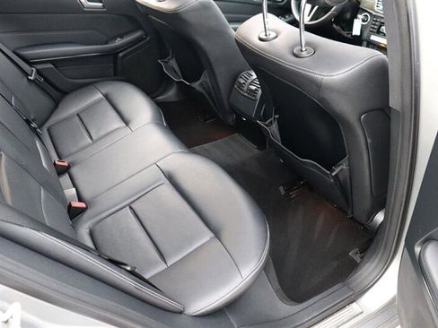Used 2014 Mercedes-Benz E 350 Sedan image 13