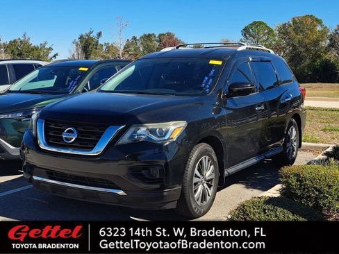 Used 2017 Nissan Pathfinder S image 9