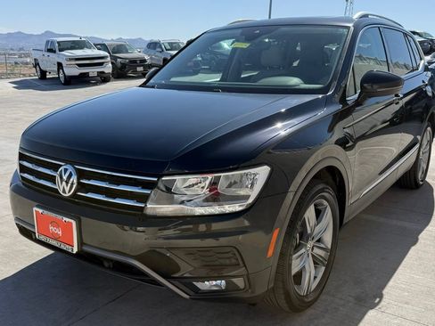 Certified 2021 Volkswagen Tiguan SEL w/ 3-Row Tiguan MDO Package FWD image 15
