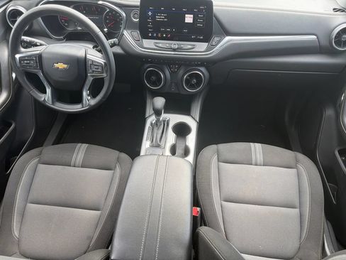 Used 2025 Chevrolet Blazer LT FWD image 27