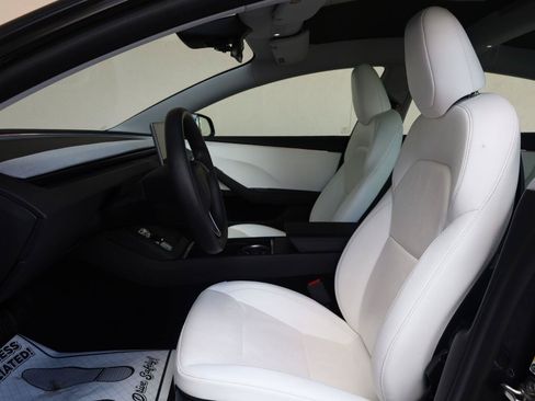 Used 2024 Tesla Model 3 Standard Range RWD image 14