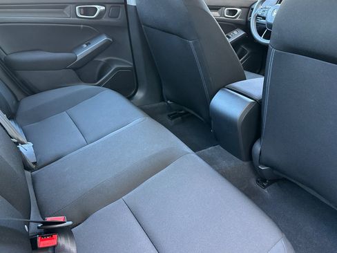 Used 2023 Honda Civic LX image 29