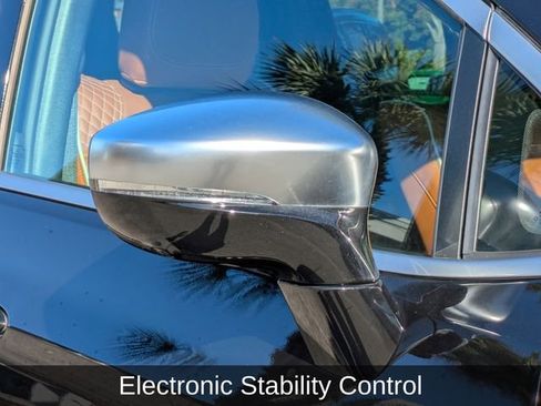 Used 2024 Chrysler Pacifica Pinnacle w/ Trailer Tow Group image 13