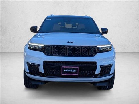 New 2025 Jeep Grand Cherokee L Summit image 5