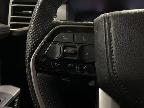 Used 2023 Toyota Tundra Limited image 10