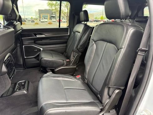 Used 2024 Jeep Wagoneer Series II AWD/4WD image 25