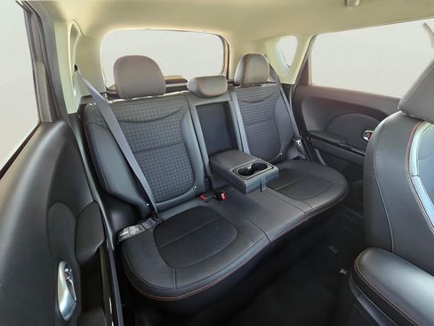 Used 2018 Kia Soul ! image 60