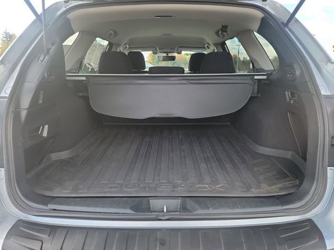 Used 2019 Subaru Outback 2.5i Premium image 28