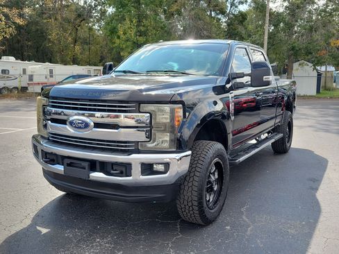 Used 2017 Ford F250 Lariat w/ FX4 Off-Road Package image 3